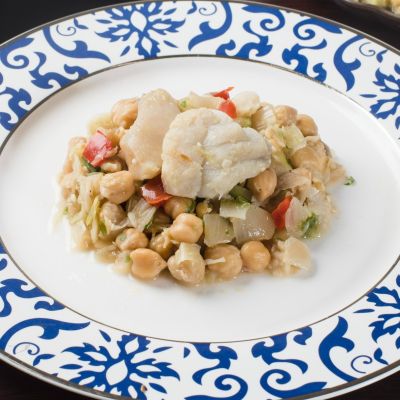 Bacalhau com Grão de Bico -  240g - 306kcal - 30g Proteína