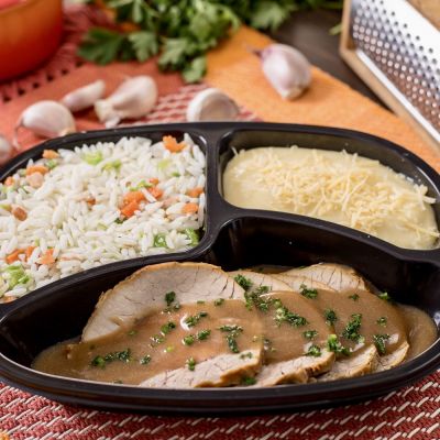 PP 01 - Lagarto Recheado com Arroz à Grega e Purê de Mandioca - 420g
