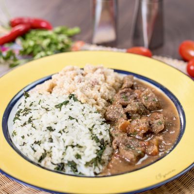 PP 03 - Picadinho de Carne, Arroz com Espinafre e Farofa de Banana - 420g